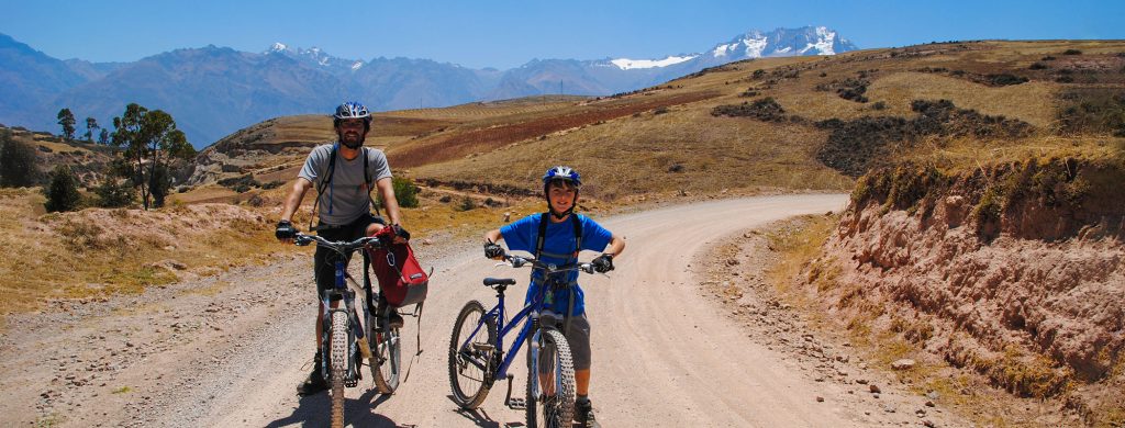 Tour en bicicleta a Maras y Moray desde Cusco